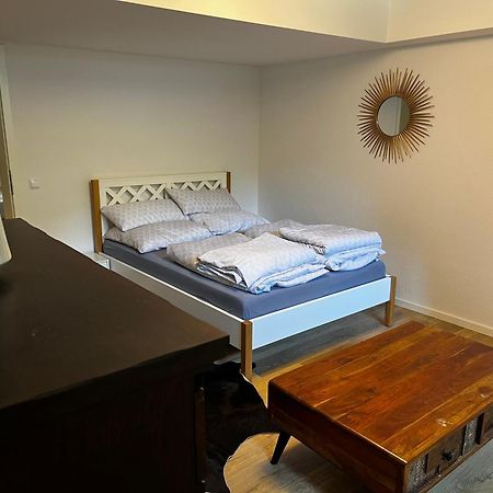 Geraeumige Unterkunft Auch Familienfreundlich Bis 4 Personen Koeln Exterior photo